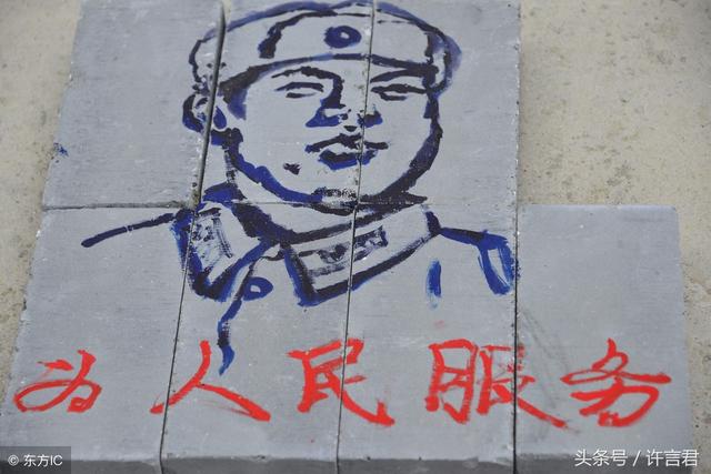 乔安山简介，这是谁?请简要介绍一下这位英雄人物的事迹（你才会明白他的名字为啥叫雷锋）