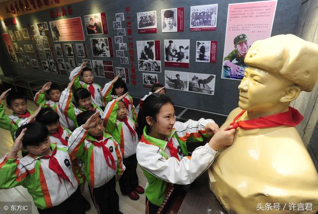 乔安山简介，这是谁?请简要介绍一下这位英雄人物的事迹（你才会明白他的名字为啥叫雷锋）