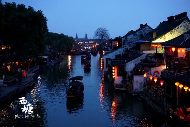 周庄和乌镇哪个更好玩，周庄和乌镇哪个好玩（四大古镇哪个更值得去）