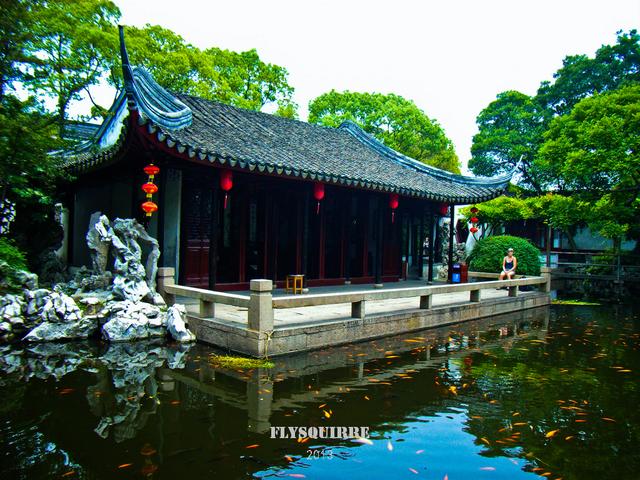 周庄和乌镇哪个更好玩，周庄和乌镇哪个好玩（四大古镇哪个更值得去）