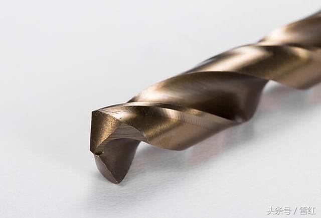 麻花钻的工作原理 麻花钻头基本结构图解，麻花钻的工作原理（麻花钻钻孔中常见问题及解决办法）