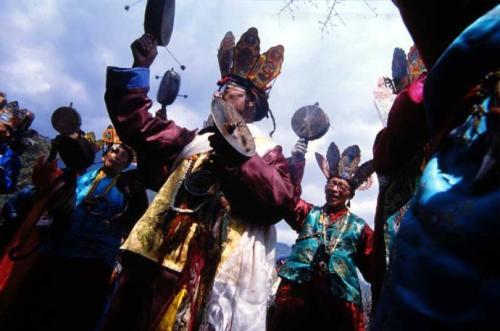 云南纳西族的春节习俗，纳西族有什么节日传统节日（纳西族都有什么风俗习惯）