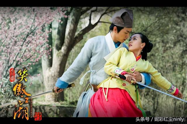 警犬来啦的演员，警犬来啦的演员表全部红辣椒（《警犬来啦》里的杨蓉才是真的冻龄女神）