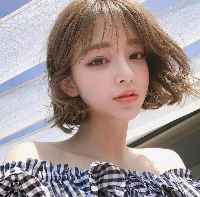 为什么晚上是颜值巅峰，女生颜值逆袭在几岁（一天中的“颜值巅峰”时刻是什么时候呢）