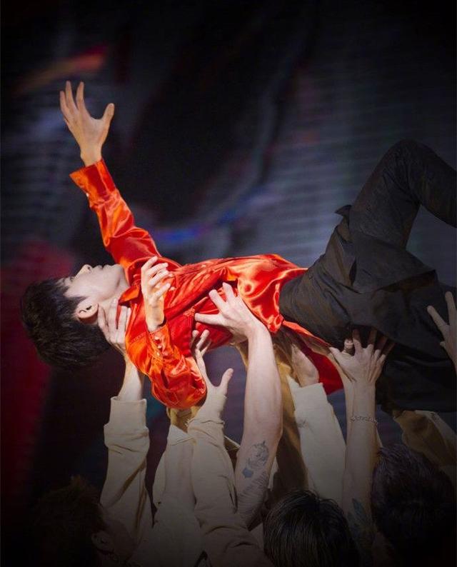 这就是街舞——易烊千玺帅气图片，易烊千玺这就是街舞1图片（易烊千玺14张高颜值街舞帅照）