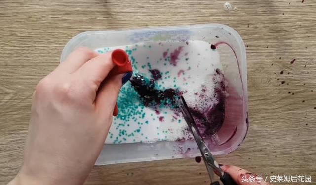 手工diy史莱姆用白胶，适合初学者的珠子泥史莱姆制作方法
