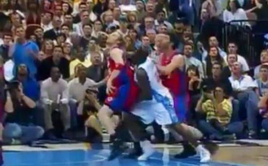 慈世平肘击，慈世平肘击哈登动图（他是近30年最接近罗德曼的人）