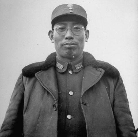 黄埔军校培养出哪些名人，黄埔军校培养出哪些名人了（黄埔军校各期都出了哪些名将）