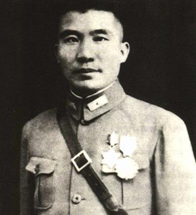 黄埔军校培养出哪些名人，黄埔军校培养出哪些名人了（黄埔军校各期都出了哪些名将）