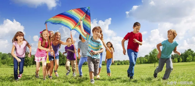 制作风筝的步骤，风筝制作方法图解简单（十分钟DIY创意风筝做起来）