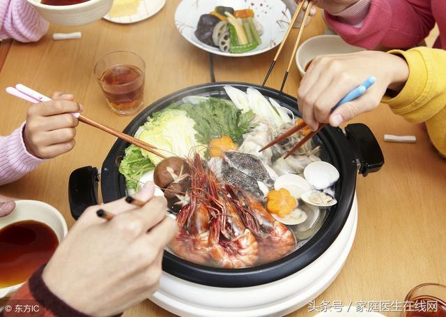 女人更年期失眠，更年期女人心情烦躁失眠怎么办（睡觉前别做这4件事，饶过自己）