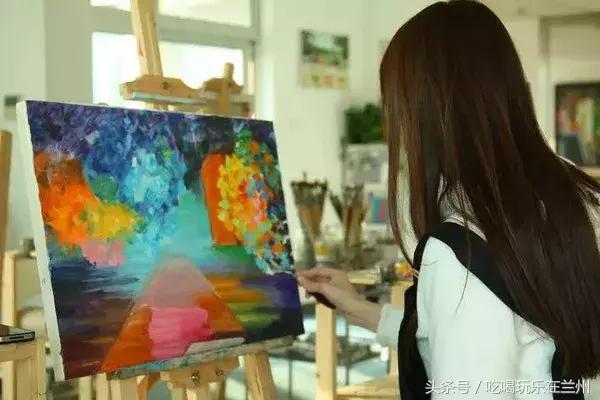 兰州有哪些适合情侣好玩的景区，给你介绍一下兰州市里这几个好玩的地方（其实你还可以带着她去这些地方）