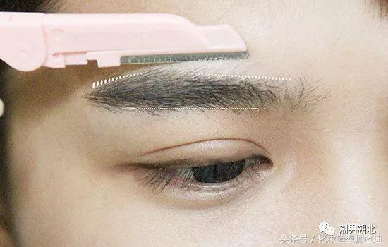 男士眉毛怎么修，男士眉毛稀少怎么办啊（四步打造清爽男生形象）