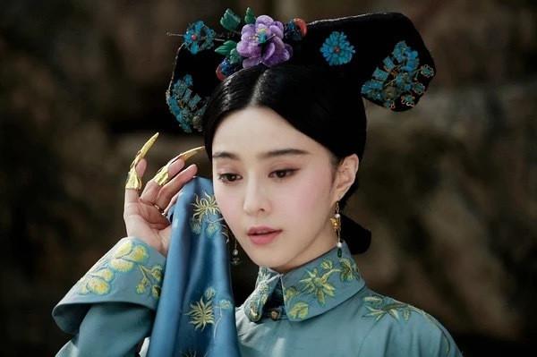 范冰冰画框女人上映，范冰冰版乌拉那拉氏定妆照流出