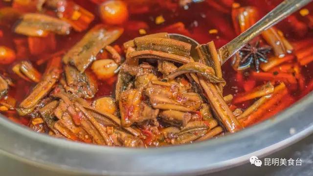 求玉溪哪里呢鳝鱼米线最好吃，玉溪风味鳝鱼（清晨排队1小时不一定吃得着）