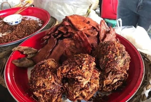 求玉溪哪里呢鳝鱼米线最好吃，玉溪风味鳝鱼（清晨排队1小时不一定吃得着）