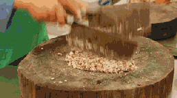 求玉溪哪里呢鳝鱼米线最好吃，玉溪风味鳝鱼（清晨排队1小时不一定吃得着）