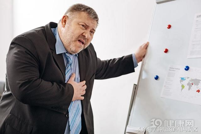 猝死是什么感觉，猝死的前兆和表现（猝死前身体会发出3个预警信号）