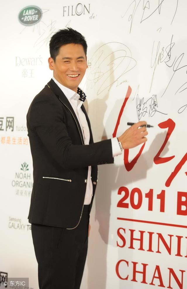 中国大陆男演员、音乐人、歌手:于晓光