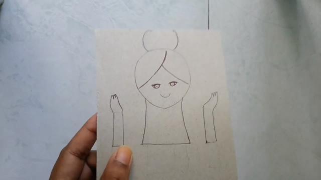 手工制作笔筒的方法，手工制作笔筒的步骤（塑料瓶制作成笔筒的全过程）