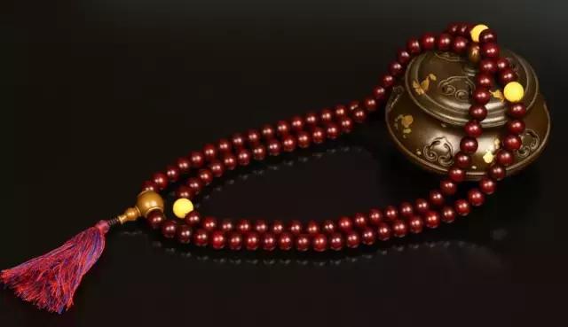 菩提根手串有什么功效，女人带菩提根手串有什么好处（菩提根的盘玩、包浆、开片过程与感悟）