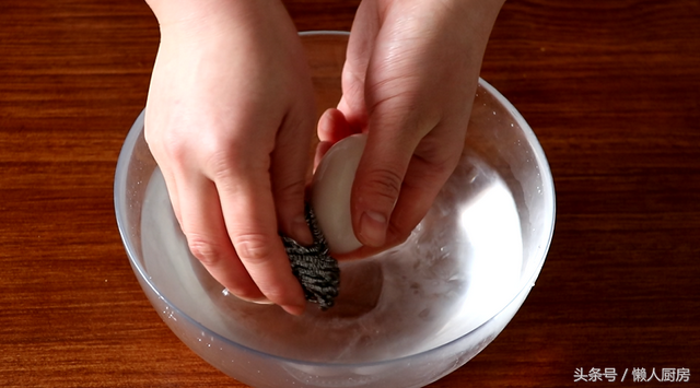腌制咸鸭蛋的方法，怎么腌咸鸭蛋的方法（手把手教你在家腌制咸鸭蛋）