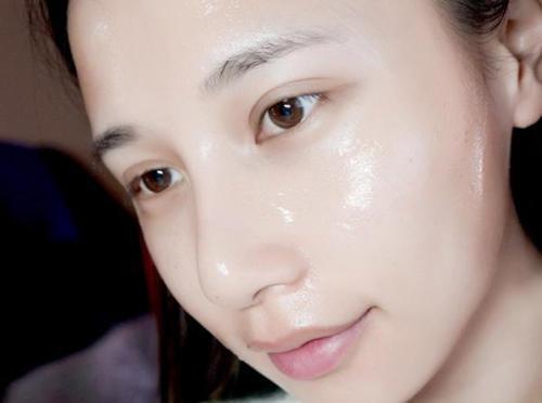 芦荟胶多久用一次，新鲜芦荟涂脸几天一次（是女神必备的护肤养肤单品）