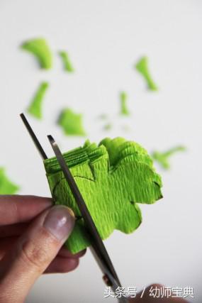 订书钉四叶草教程，订书钉变花图解（怎么少得了这些萌萌哒、易上手的幸运三叶草）