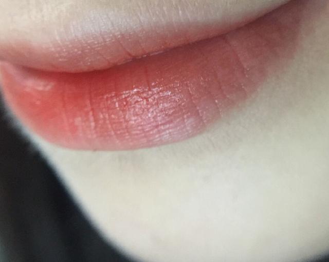 阿玛尼405唇釉，阿玛尼405唇釉黄皮试色（断货王阿玛尼405唇釉试色）