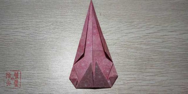 如何折一个可爱的折纸书包，如何折一个可爱的折纸书包教程（一分钟教你学会折简单的卡通书包）