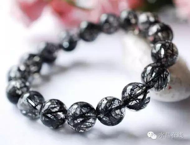 戴哪些水晶招财，招财运戴什么水晶（招财旺运、感情和睦少不了这几种水晶...）