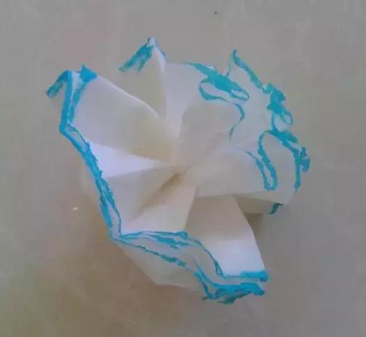 手工——小花制作，小花的制作手工（，多款手工花朵制作教程送给你，让家里春意融融）