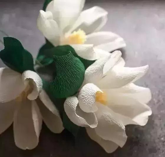 手工——小花制作，小花的制作手工（，多款手工花朵制作教程送给你，让家里春意融融）