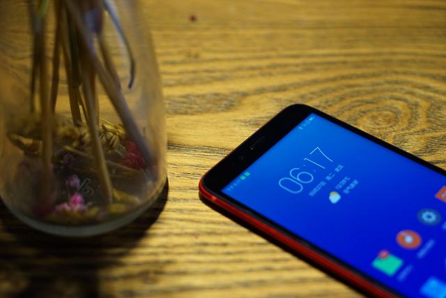 Lenovo S5 真机体验：可能是千元内质感最好的手机了
