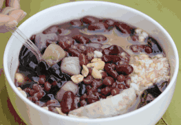 仙草是什么，红楼梦中绛珠仙草是什么（烧仙草，到底是什么草）