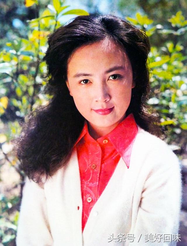 1950年的银苑新花，田华几岁（曾经风华正茂如今风采依旧）