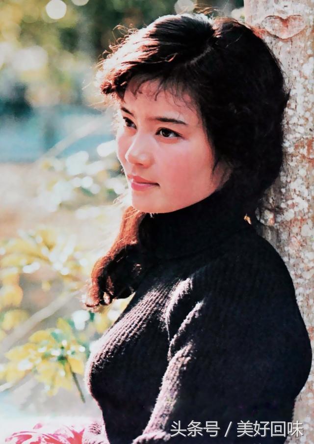 1950年的银苑新花，田华几岁（曾经风华正茂如今风采依旧）