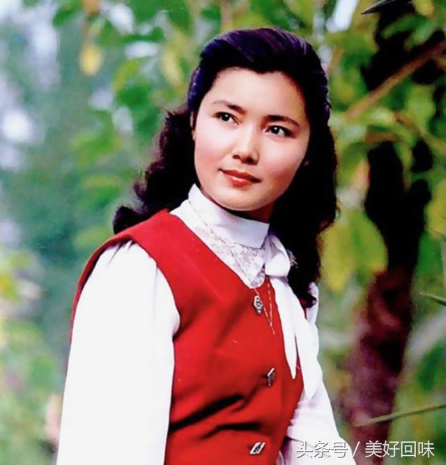 1950年的银苑新花，田华几岁（曾经风华正茂如今风采依旧）