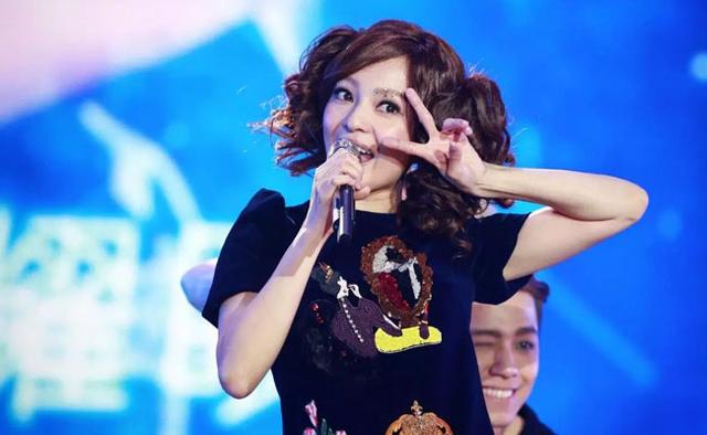 卡迪琳娜，曾经被母亲骗走1亿钱财（卡迪琳娜）