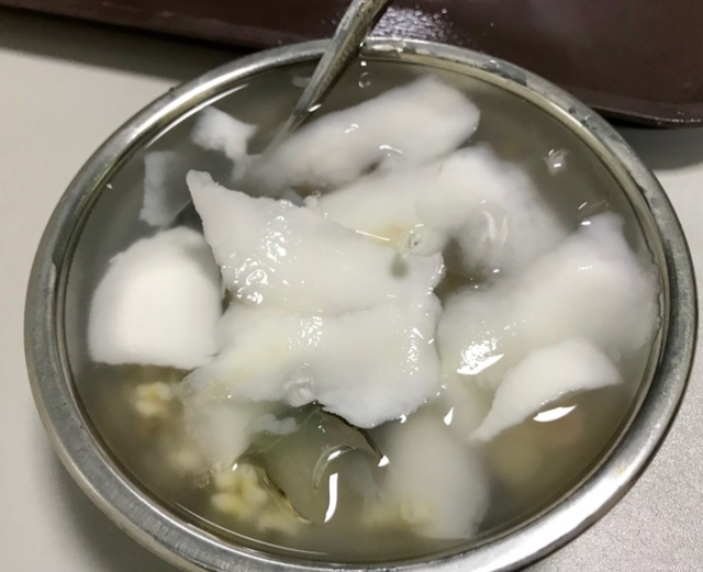 椰奶清补凉的做法，清补凉椰奶怎么做（海口最有街味的6家清补凉）