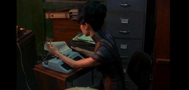 无脚鸟用来比喻什么人，无脚的鸟的寓意是什么（最暧昧最闷骚又最浪漫最纯情）