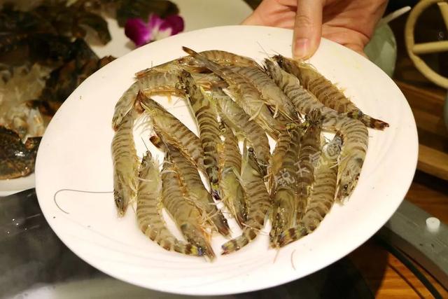 毋米粥的做法，毋米粥的做法和功效（细火慢熬六小时的毋米粥火锅）