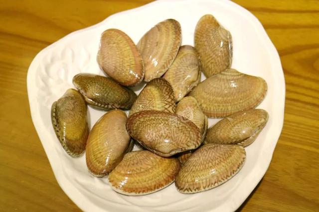 毋米粥的做法，毋米粥的做法和功效（细火慢熬六小时的毋米粥火锅）