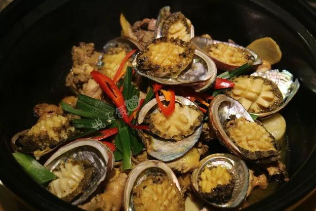 毋米粥的做法，毋米粥的做法和功效（细火慢熬六小时的毋米粥火锅）