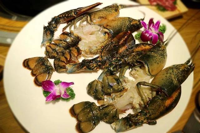 毋米粥的做法，毋米粥的做法和功效（细火慢熬六小时的毋米粥火锅）