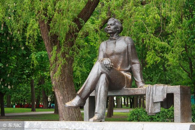 高尔基的全名是什么，高尔基全名叫什么（俄罗斯文坛伟人——高尔基）