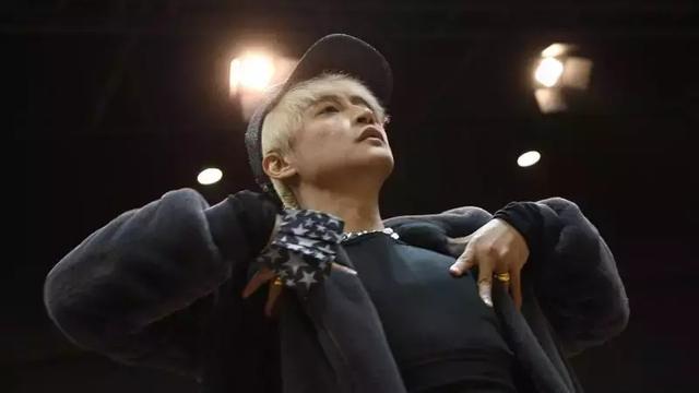 还珠格格的尔泰是谁，还珠格格里的尔泰为啥一直不红