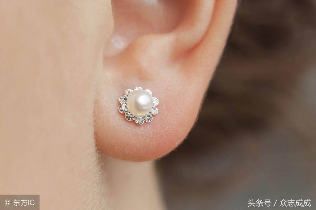 如来佛耳朵面相的人,有佛耳的人不宜打耳洞-相术-荣耀易学