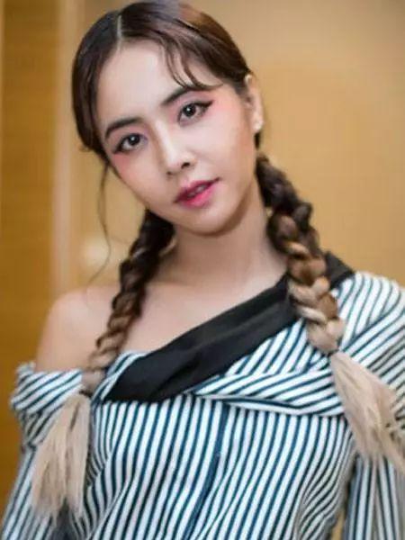 碎发多适合扎怎样的发型，碎发多适合扎怎样的发型男（小女生必备杀手锏）