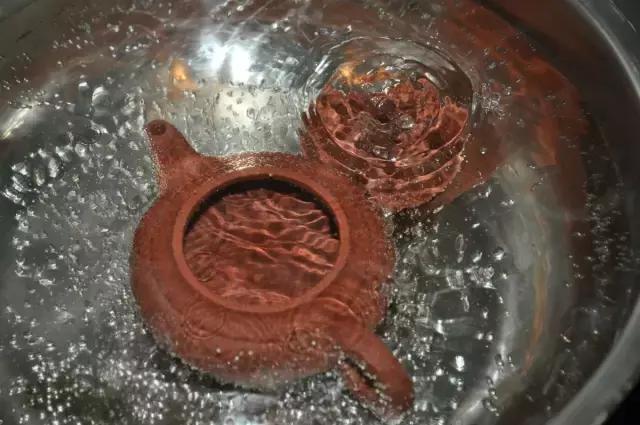 如何开壶紫砂壶，紫砂壶如何开壶（紫砂壶如何开壶养壶视频）